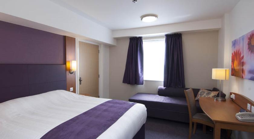 Premier Inn Glasgow East Kilbride - Peel Park ห้อง รูปภาพ