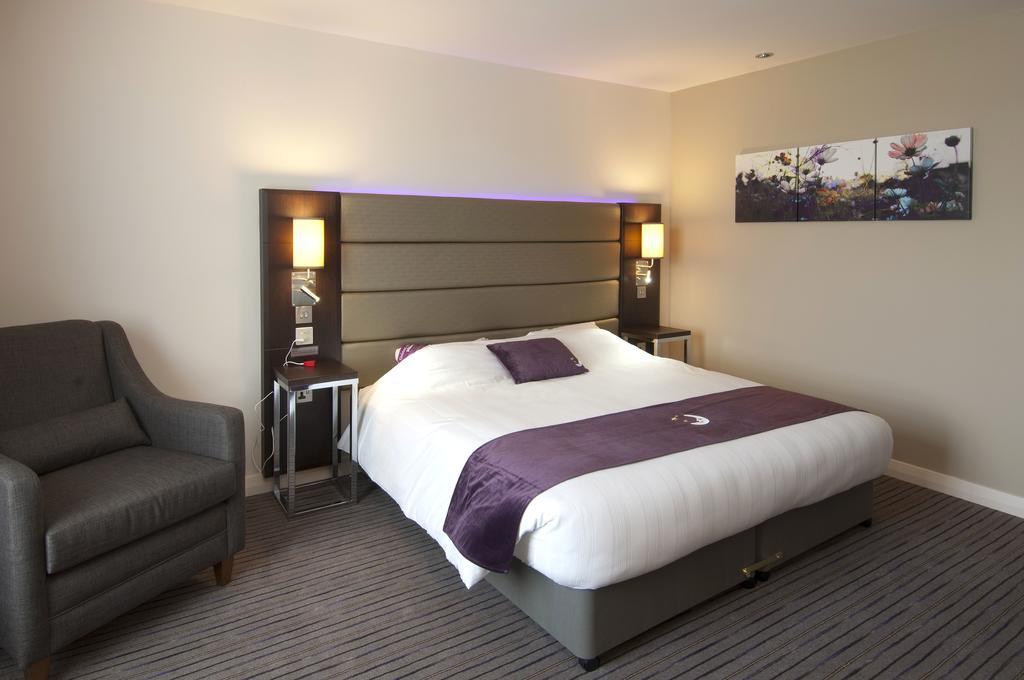 Premier Inn Glasgow East Kilbride - Peel Park ห้อง รูปภาพ